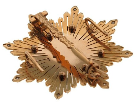 3rd Class Breast Star (white distinction pension) Reverse