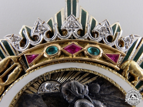 Grand Cross Breast Star (Gold) Obverse