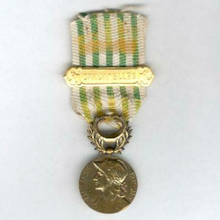 Gilt bronze3
