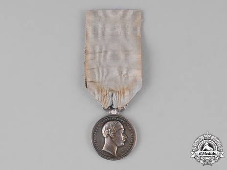 Civil Merit Medal, Type V (for civilians) Obverse