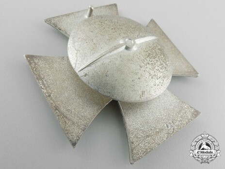Iron Cross I Class, by B. H. Mayer (L/18, screwback) Reverse