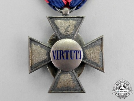 Royal Order of Merit of St. Michael, Merit Cross (without crown) Reverse
