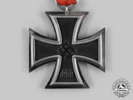 Iron Cross II Class, by Frank & Reif, #12 ("Übergröße" oversized version) Obverse