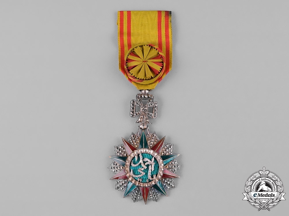 C18 047387