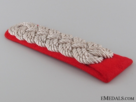 SA Standartenführer - Sturmbannführer Type III Shoulder Boards (High Leader version) version) Obverse