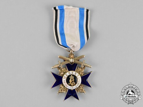 Order of Military Merit, Military Division, III Class Cross Obverse