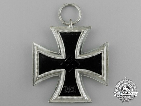 Iron Cross II Class, by Berg & Nolte, #40 ("40") Obverse