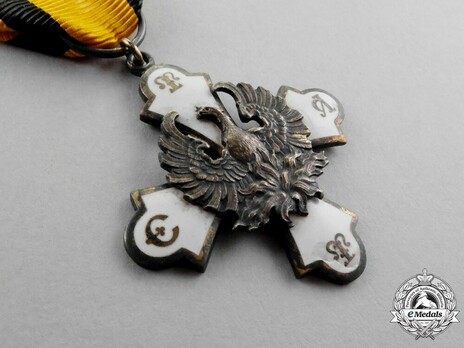Order of the Phoenix, Type I, Knight's Cross, in Gold Obverse