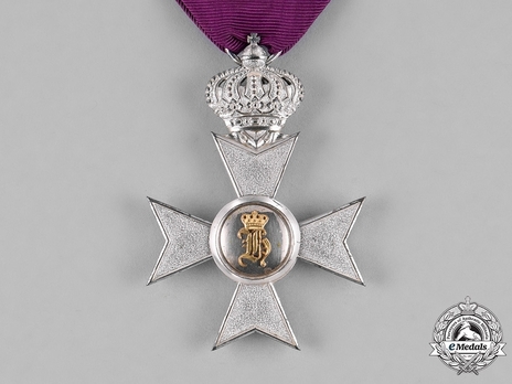 Princely Honour Cross, Civil Division, IV Class Cross (with crown) Reverse