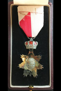 Order of Ranavanola III, Type III, V Class Knight Reverse