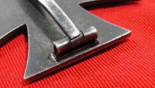 Iron Cross I Class, by B. H. Mayer (unmarked) Detail