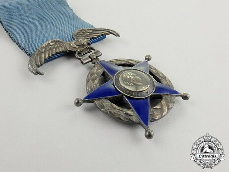 II Class Medal Obverse