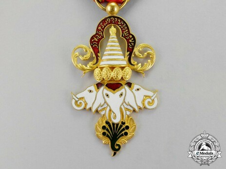 Order of a Million Elephants and the White Parasol, Officer Obverse