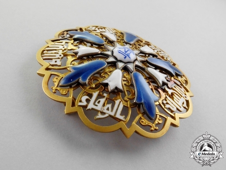 Supreme Class Breast Star (1915-1953) Obverse