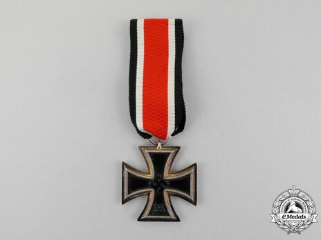 Iron Cross II Class, by Bek, Hassinger & Co., #123 Obverse