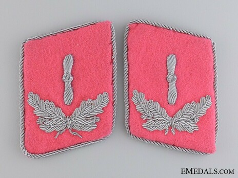 Luftwaffe Engineer Corps Leutnant Collar Tabs (1935-1940 version) Obverse