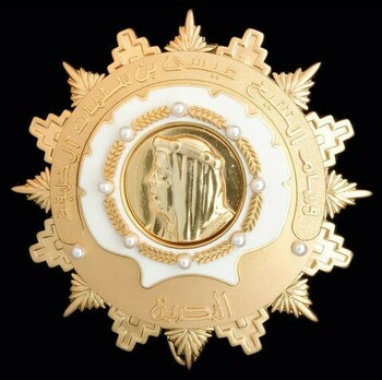 Order of Sheikh Issa (Wisam al-Shaikh ‘Isa bin Salman Al Khalifa), Exceptional Class Grand Cordon Breast Star Obverse