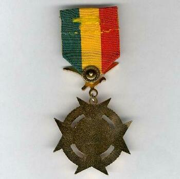 Maltese Cross (gilt) Reverse