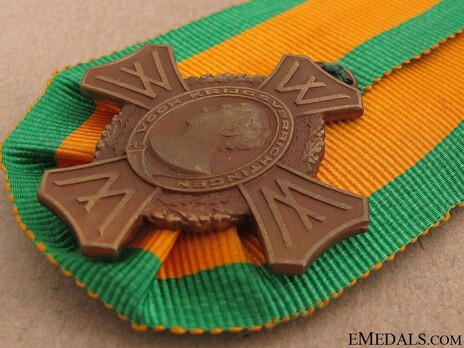 Commemorative War Cross Reverse