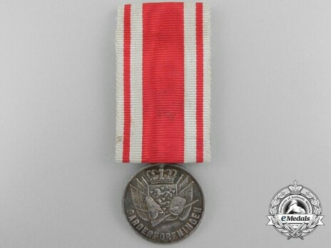 Silver Medal Obverse