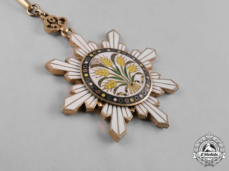 Order of the Golden Grain, II Class Sash Badge Obverse