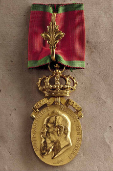 Prince Regent Luitpold Medal, Gold Medal (with crown) Obverse