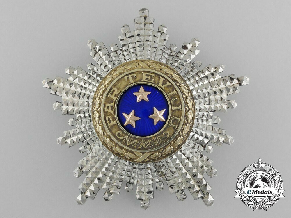 Order+of+the+three+stars%2c+i+class+breast+star+1