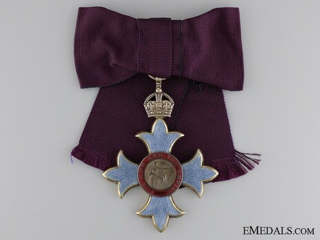 Commander (for ladies) (1917-1937) Obverse