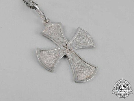 Service Cross for Nurses for 10 Service Years Obverse