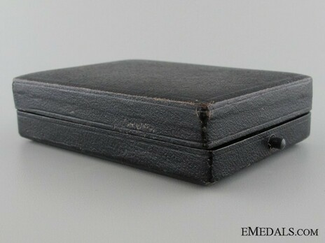 Miniature Observers' Badge Case of Issue (by C.E. Junker, Berlin) Front