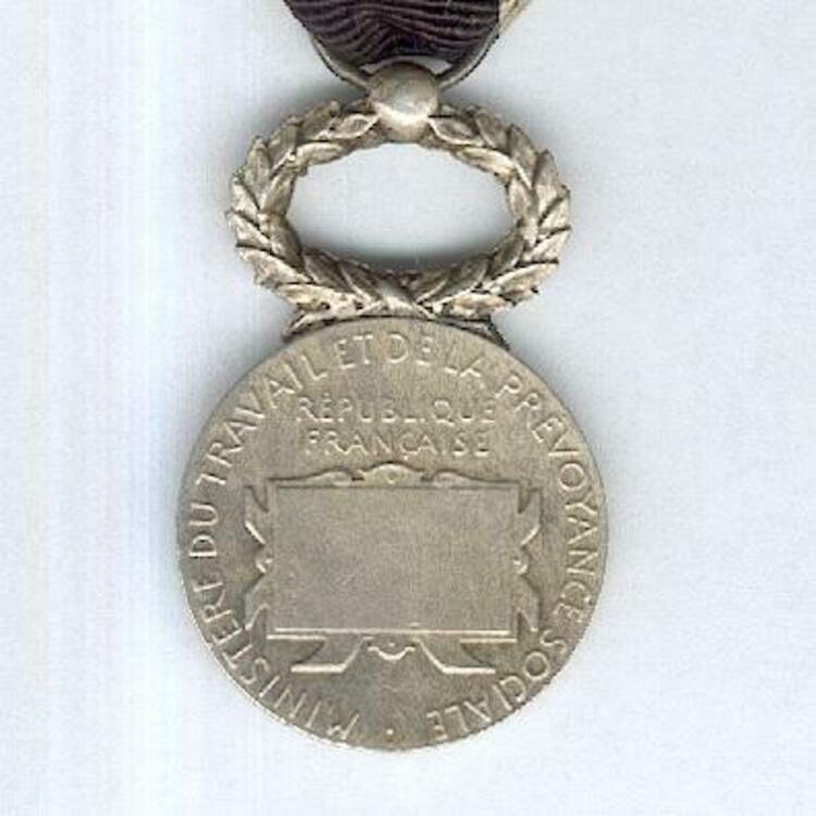 Silver version 4 reverse
