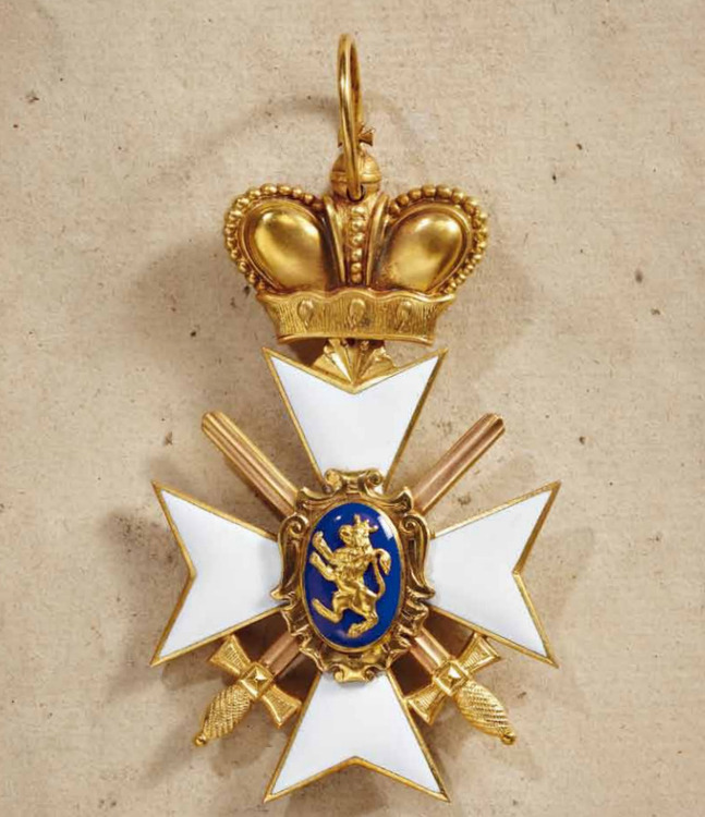 I+class+honour+cross+w+crown+and+swords+1901+1918%2c+rev