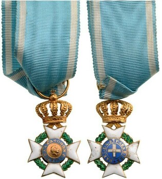 Miniature Gold Knight Obverse and Reverse