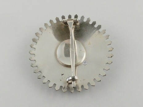 Order of Mono, Grand Officer Breast Star Reverse