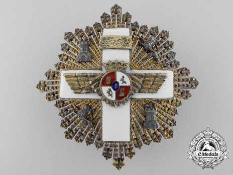 Grand Cross Breast Star (white distinction) Obverse
