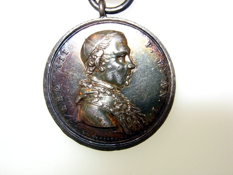 Bene Merenti Medal, Type I Obverse