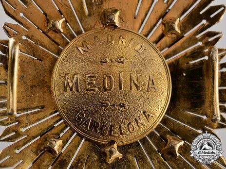 3rd Class Breast Star (white distinction) (with coat of arms of Castile and Leon, and Imperial Crown) Reverse