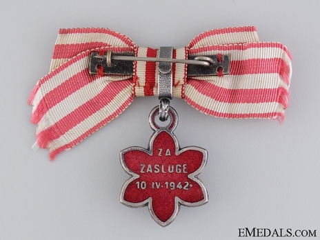 III Class Decoration (for ladies) Reverse