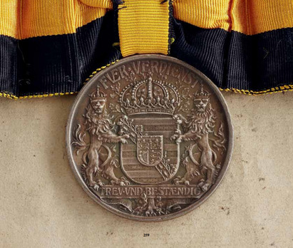 Duke Carl Eduard Medal, Type I, Large (in silver) Reverse
