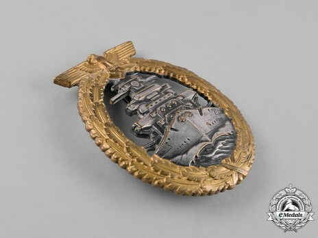 High Seas Fleet Badge, by C. Schwerin (in tombac) Obverse