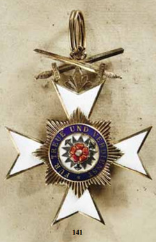 Princely House Order of Schaumburg-Lippe, II Class Cross with Swords (on ring) Obverse