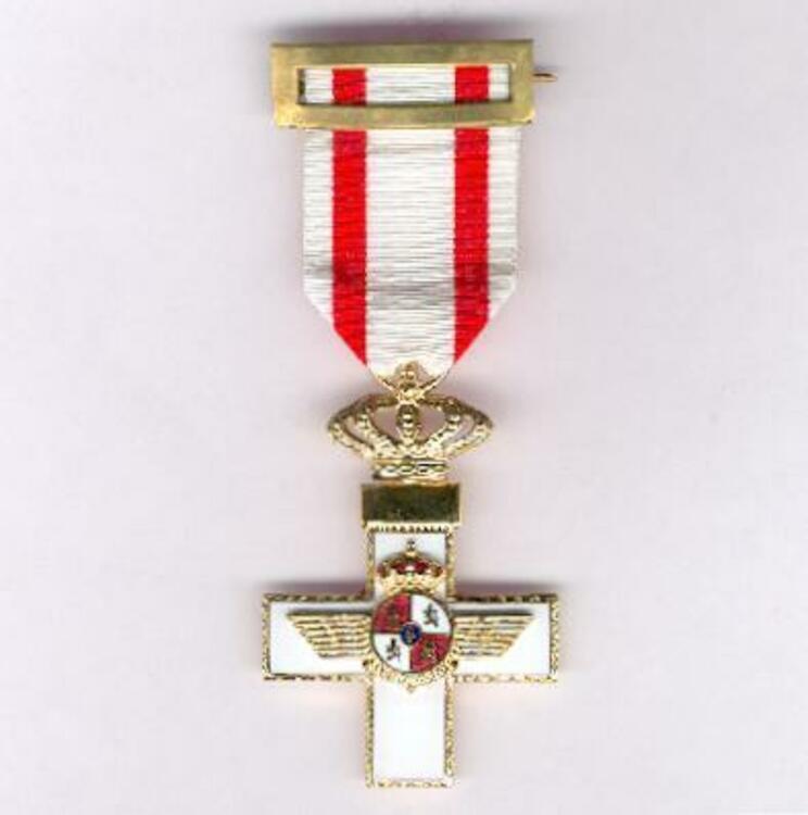 1st+class+cross+%28white+distinction%29+%28gilt%29+obverse