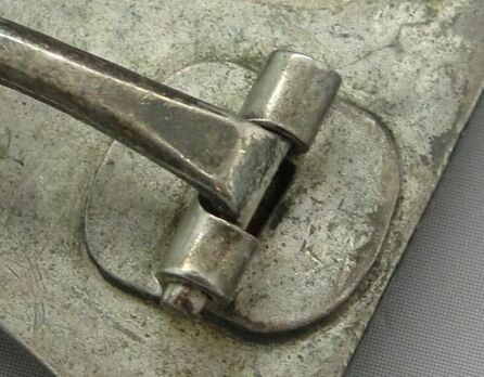 Iron Cross I Class, by W. Deumer (Schinkel, pinback, non-magnetic) Detail