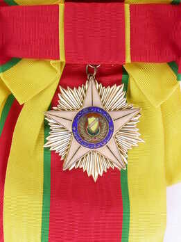 Royal Family Order of Kedah, Badge