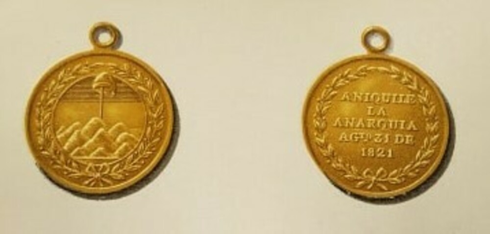 9.+anaquila+la+anarqu%c3%ada+oro+ +plata