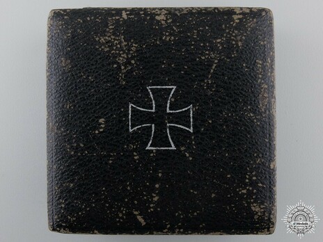 Iron Cross I Class Case of Issue, by W. Deumer Exterior