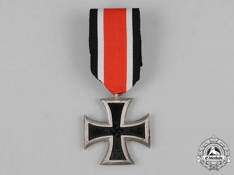 Iron Cross II Class, by P. Meybauer, #7, L/13 (Schinkel version) Obverse