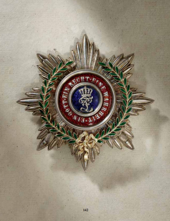 Grand+cross+breast+star+%28with+swords+%26+laurel+wreath%29%2c+obv+