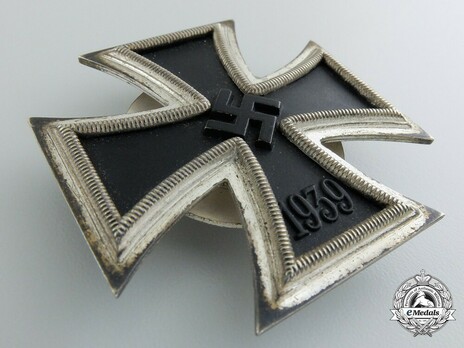 Iron Cross I Class, by W. Deumer (L/11, screwback) Obverse