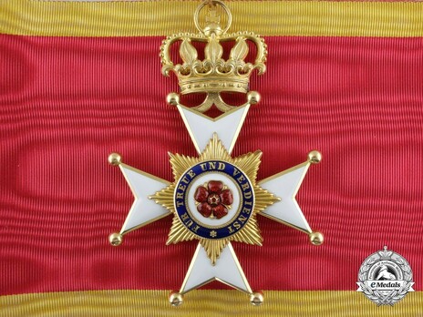 House Order of the Honour Cross, Type I, Grand Cross Obverse